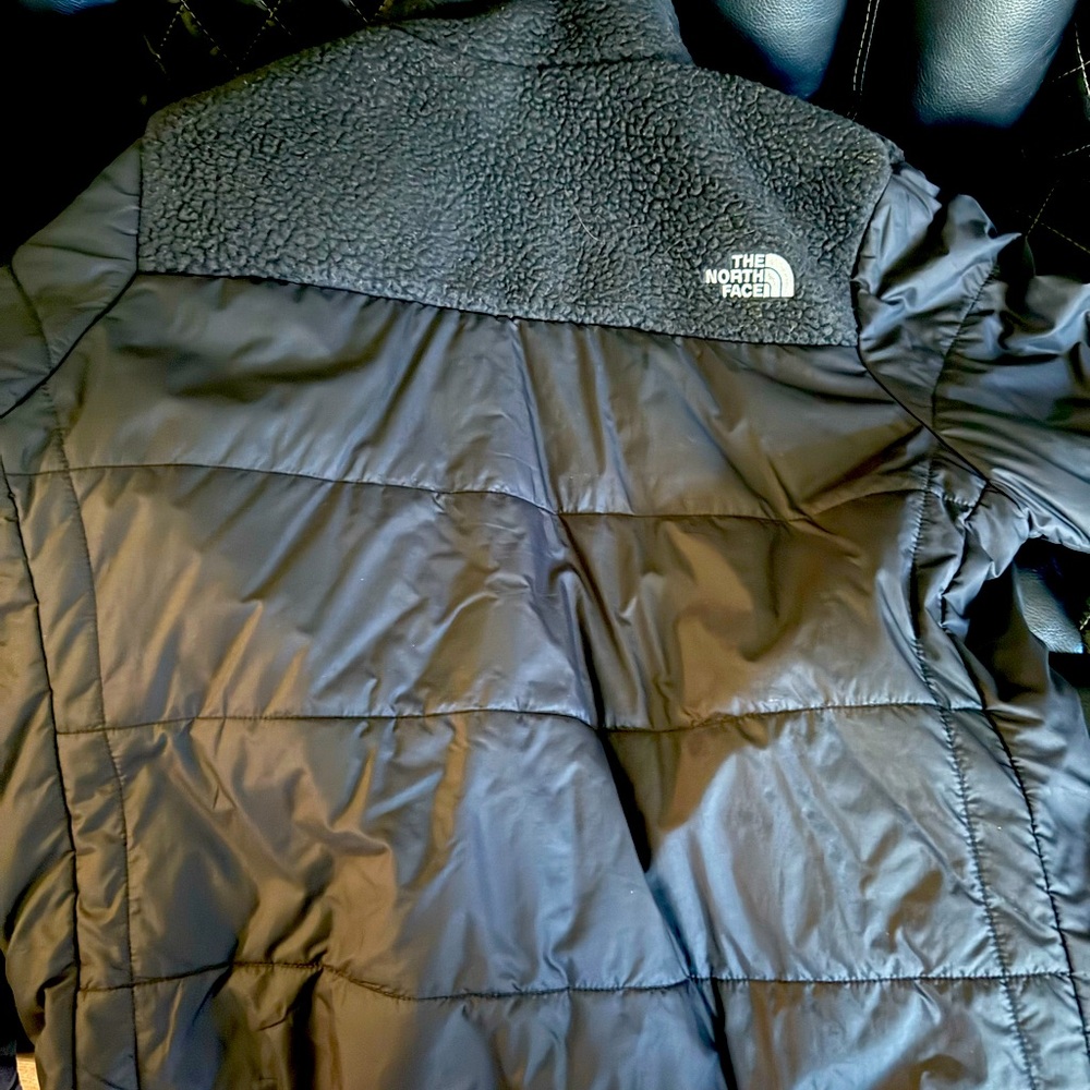 large and big kids or extra small  in women’s the north face bubble jacket
